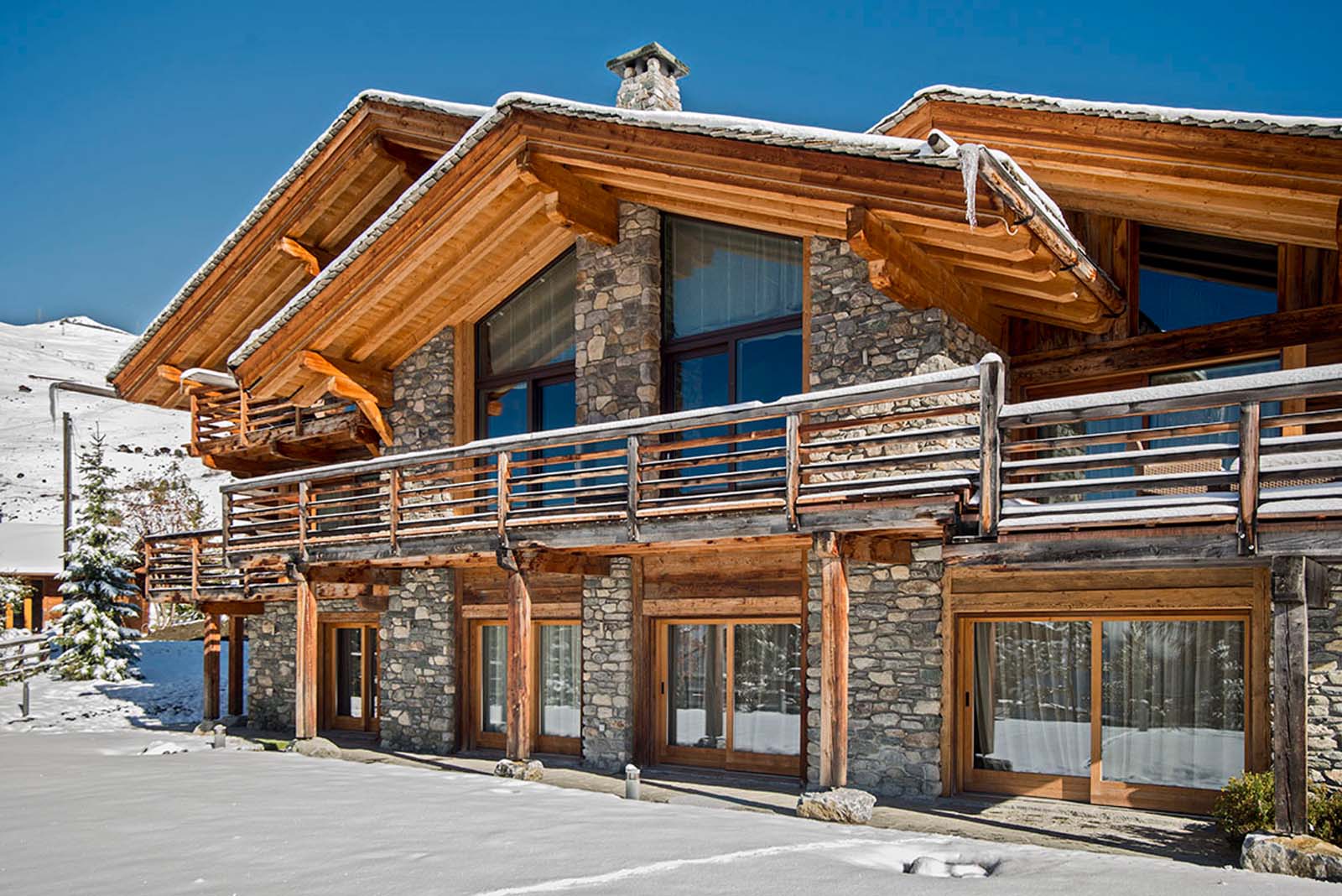 Chalet Aurora | Luxury Chalet in Verbier to rent | SkiBoutique