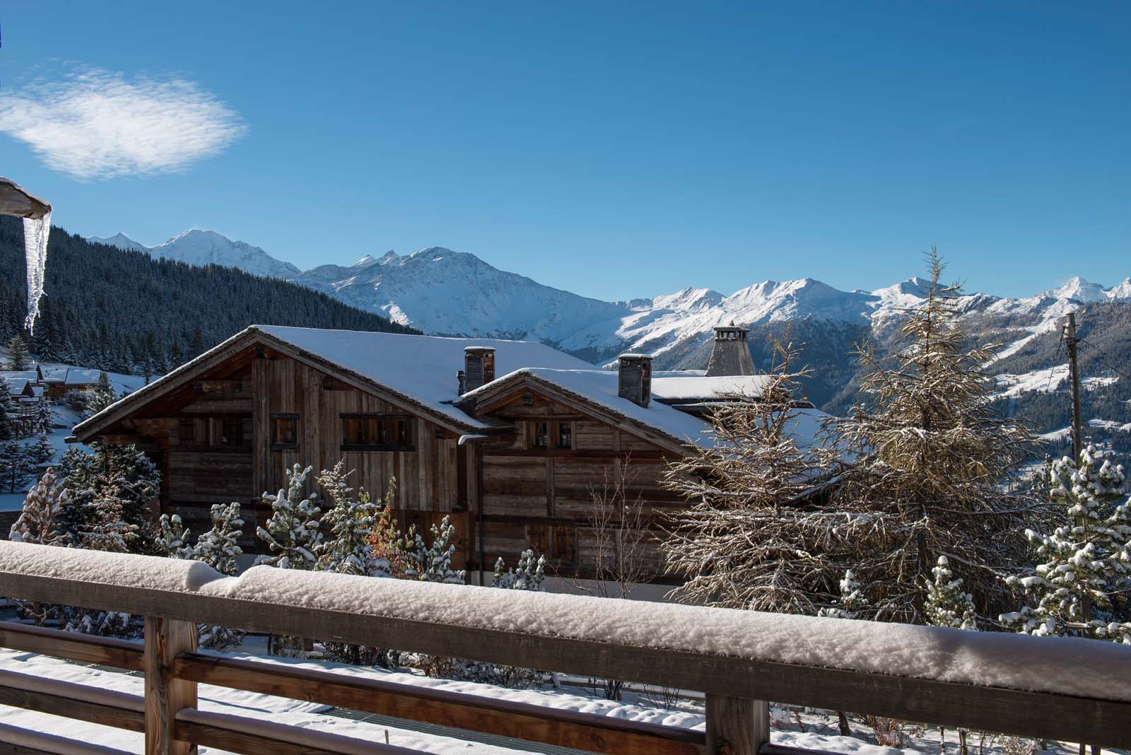 Chalet Aurora | Luxury Chalet in Verbier to rent | SkiBoutique